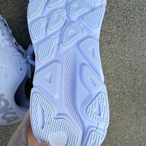 hoka clifton 9 size 11 NIB - Picture 7 of 8